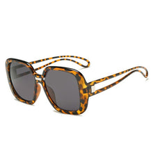 Load image into Gallery viewer, Retro Square Sunglasses